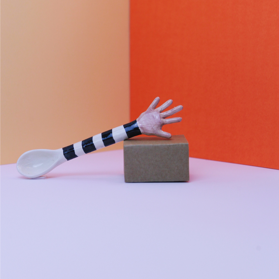 Cuillère mains high five