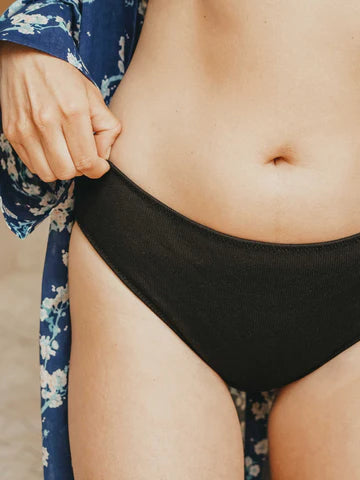 Culotte menstruelle Noire coton bio - flux moyen à abondant