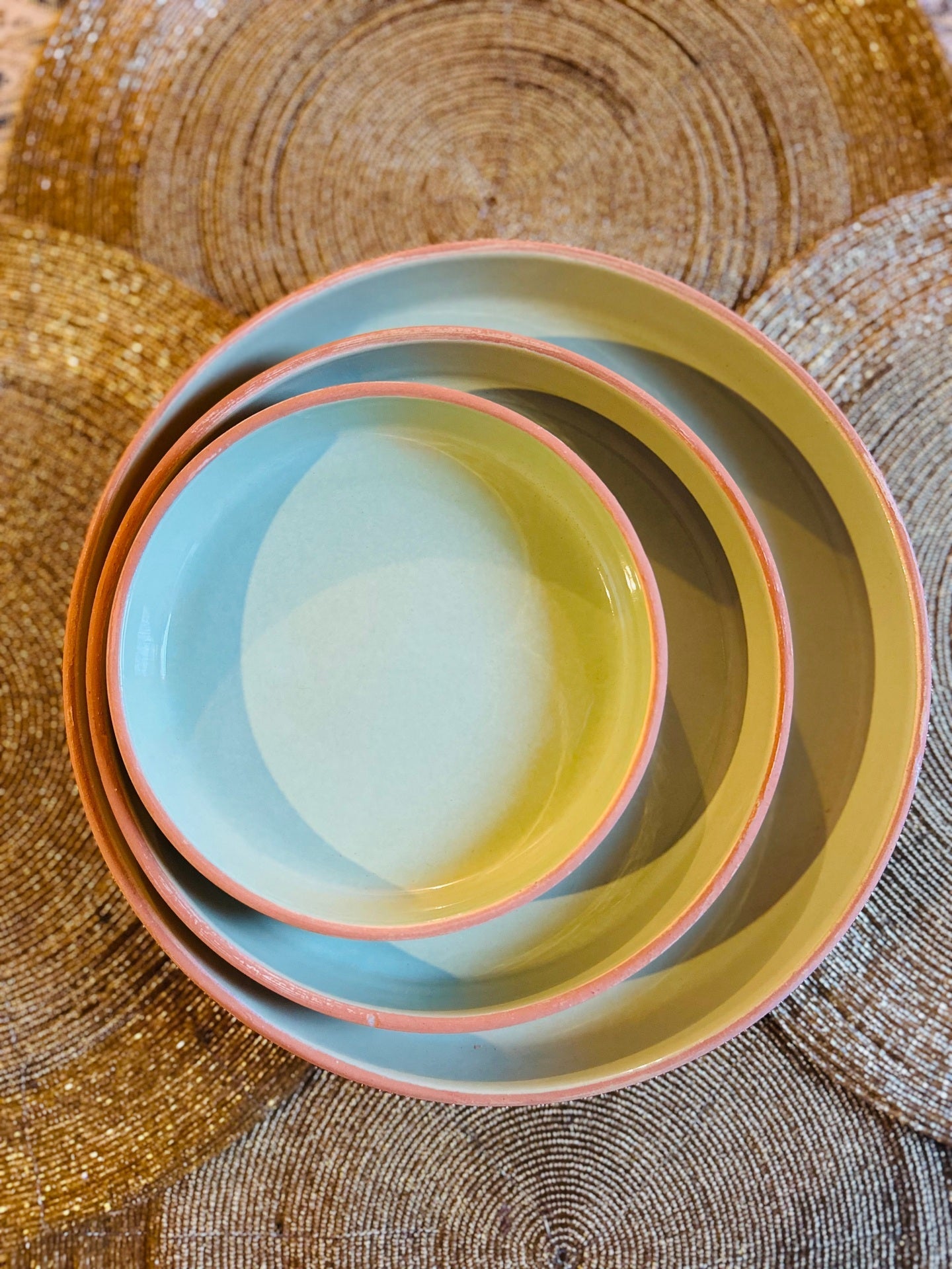 Assiettes terre & lumière – PISTACHE