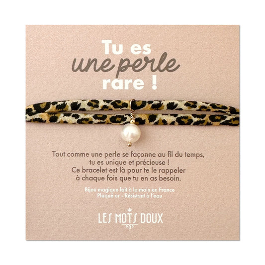 Bracelet breloque perle léopard doré