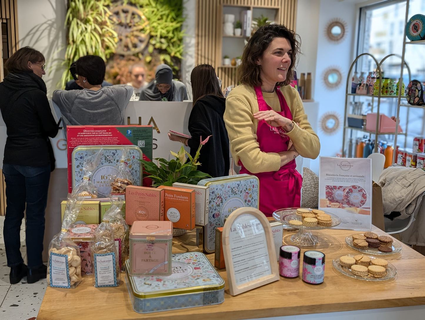 🎉 1 an d’AGORHA GALERIES- Dégustation & -20% en boutique sur une séléction d'articles le Samedi 25 avril dès 14h30