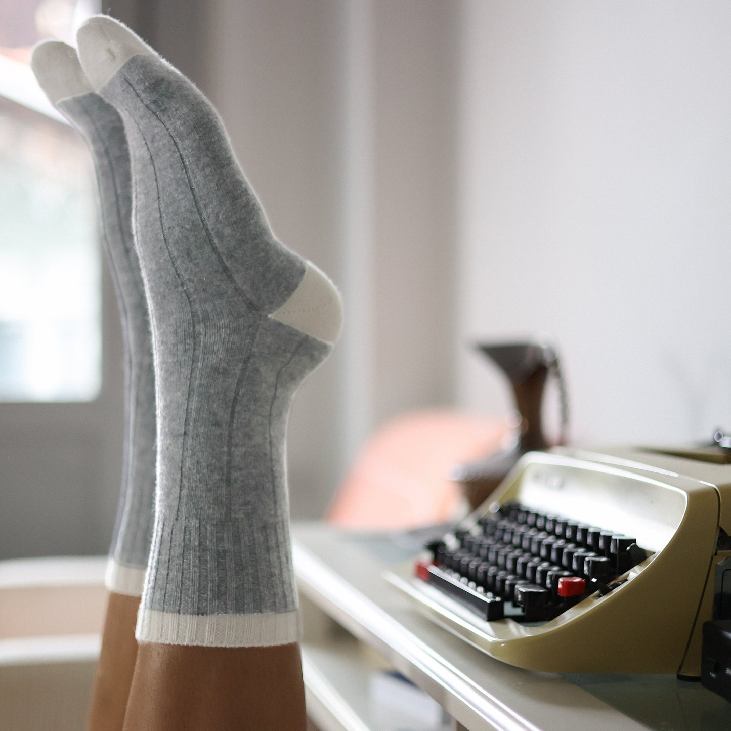 Chaussettes KLUE en Laine Mérinos avec Bandes Coloris Grey