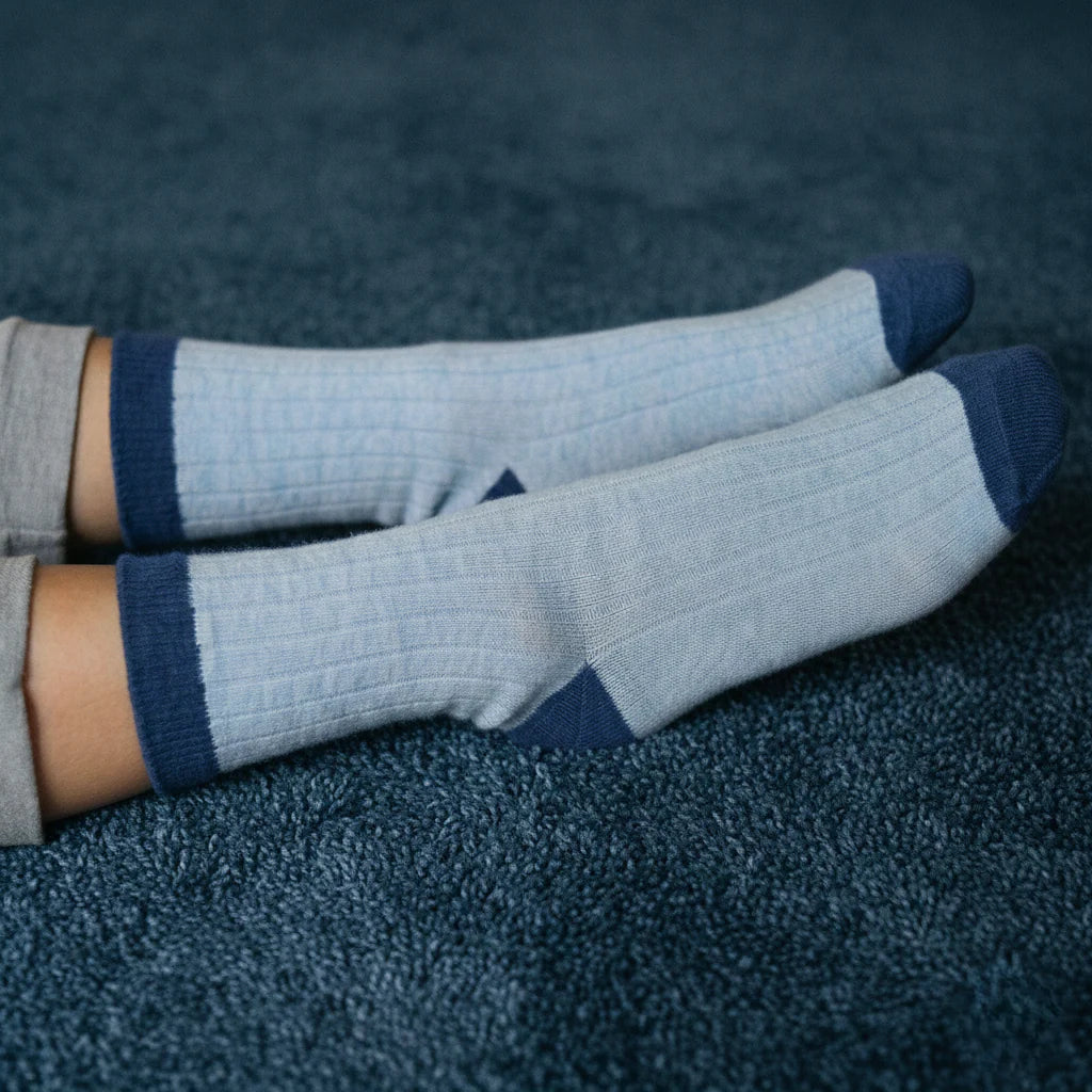 KLUE Chaussettes en laine mérinos avec bandes Grises et bleues