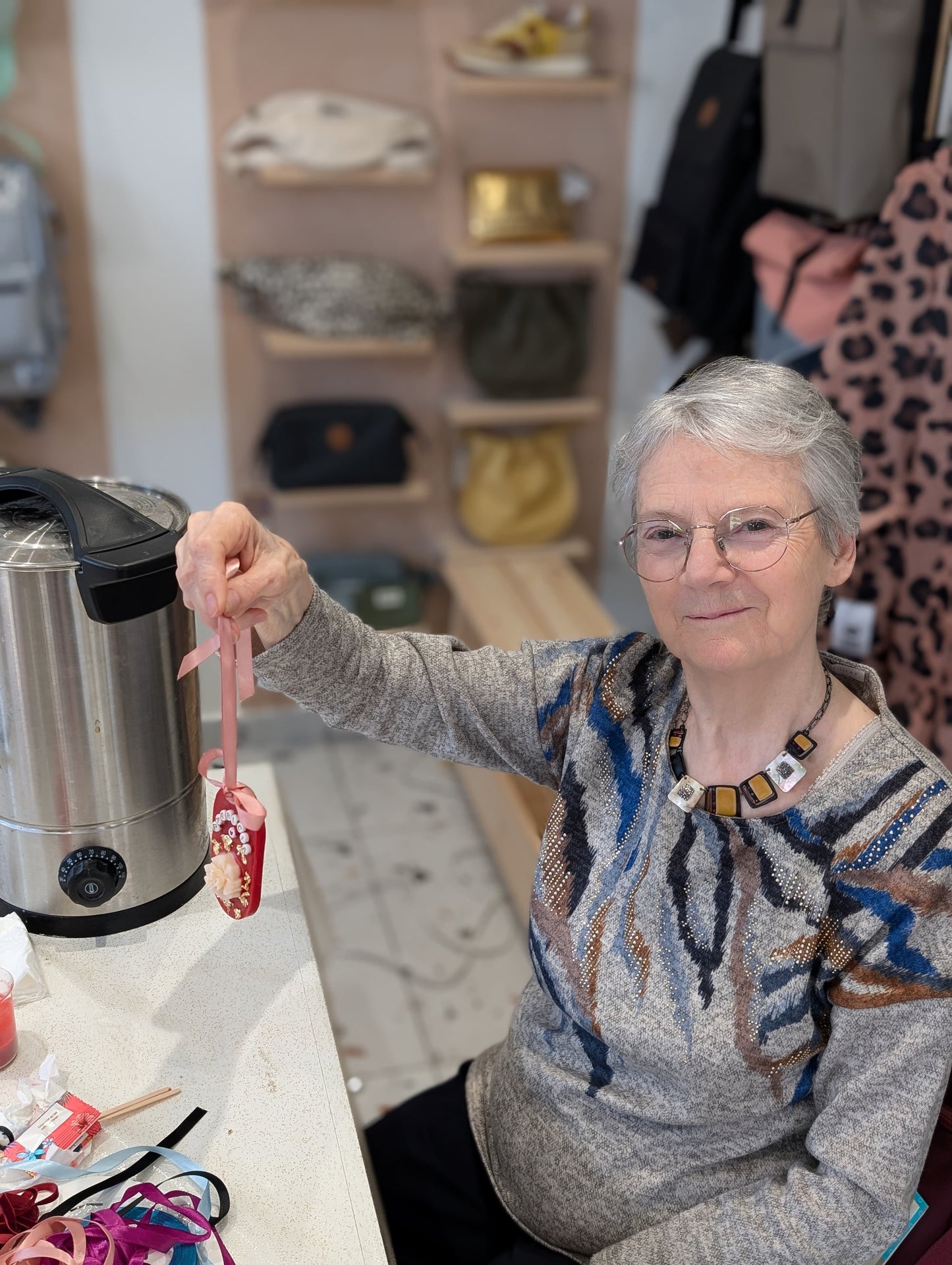 Atelier Bougie Parfumée à Message Caché – Spécial Fête des Mères💛