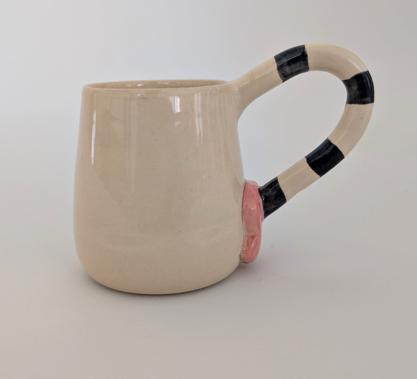 Les tasses mains